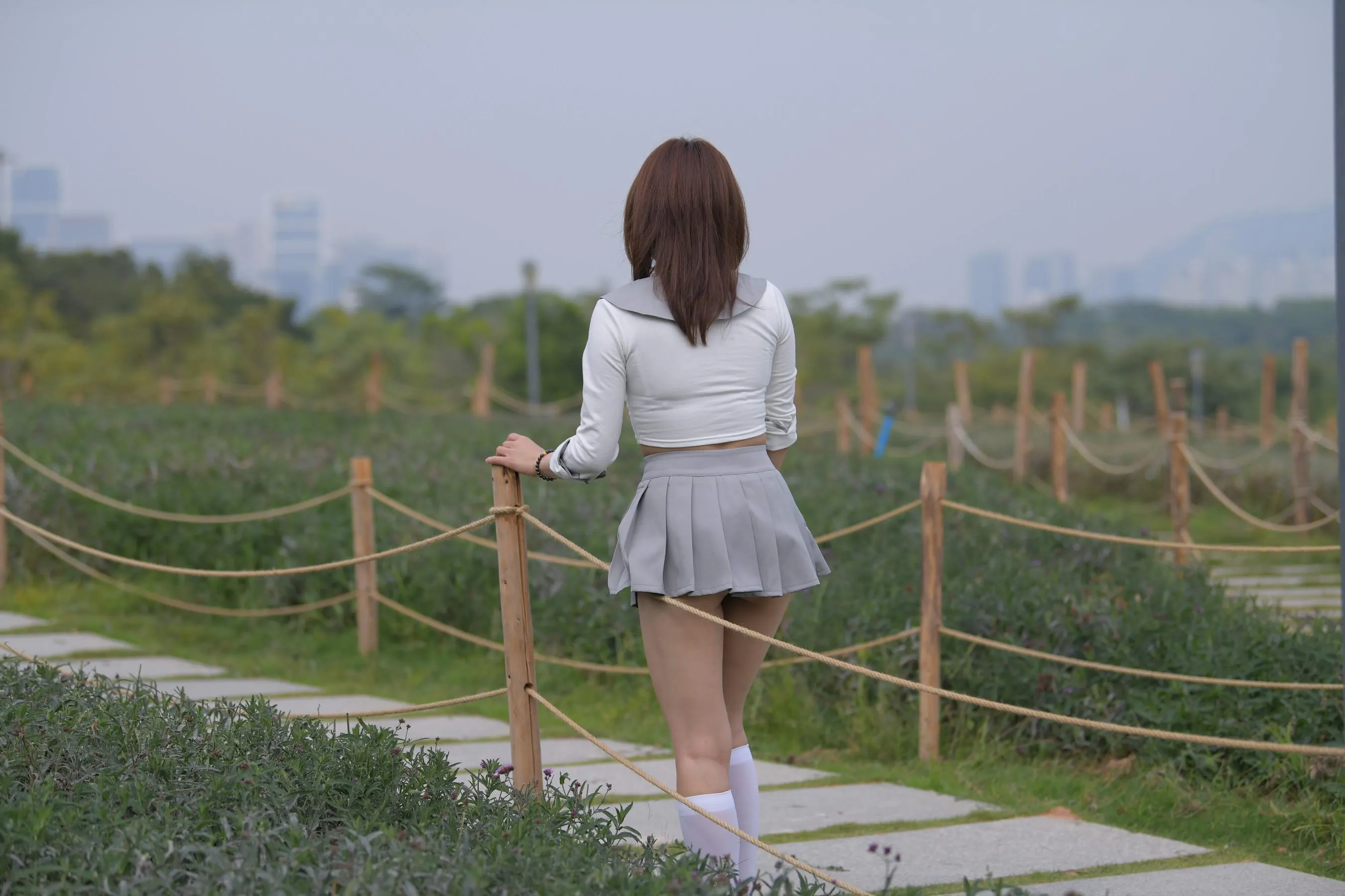 [魔镜街拍] NO.095 性感动人的小百褶裙美女 [763P]插图8